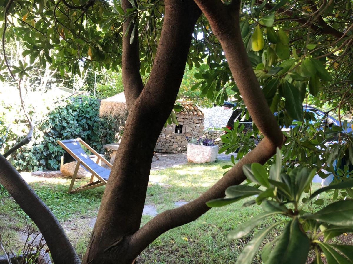 Maja Stone House Villa Kornic Exterior photo